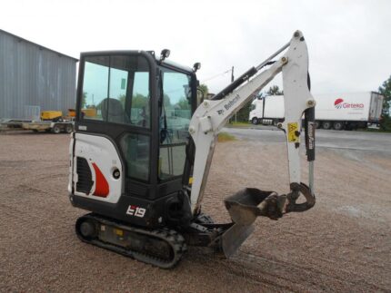 TRACTEUR CHALLENGER MT765C 2011